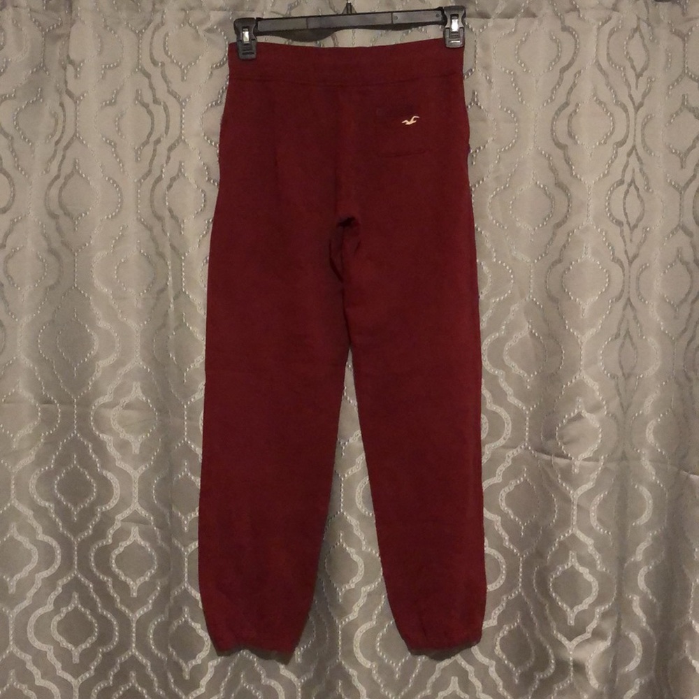 Size XS hollister sweat pants. Like new - Picture 4 of 5